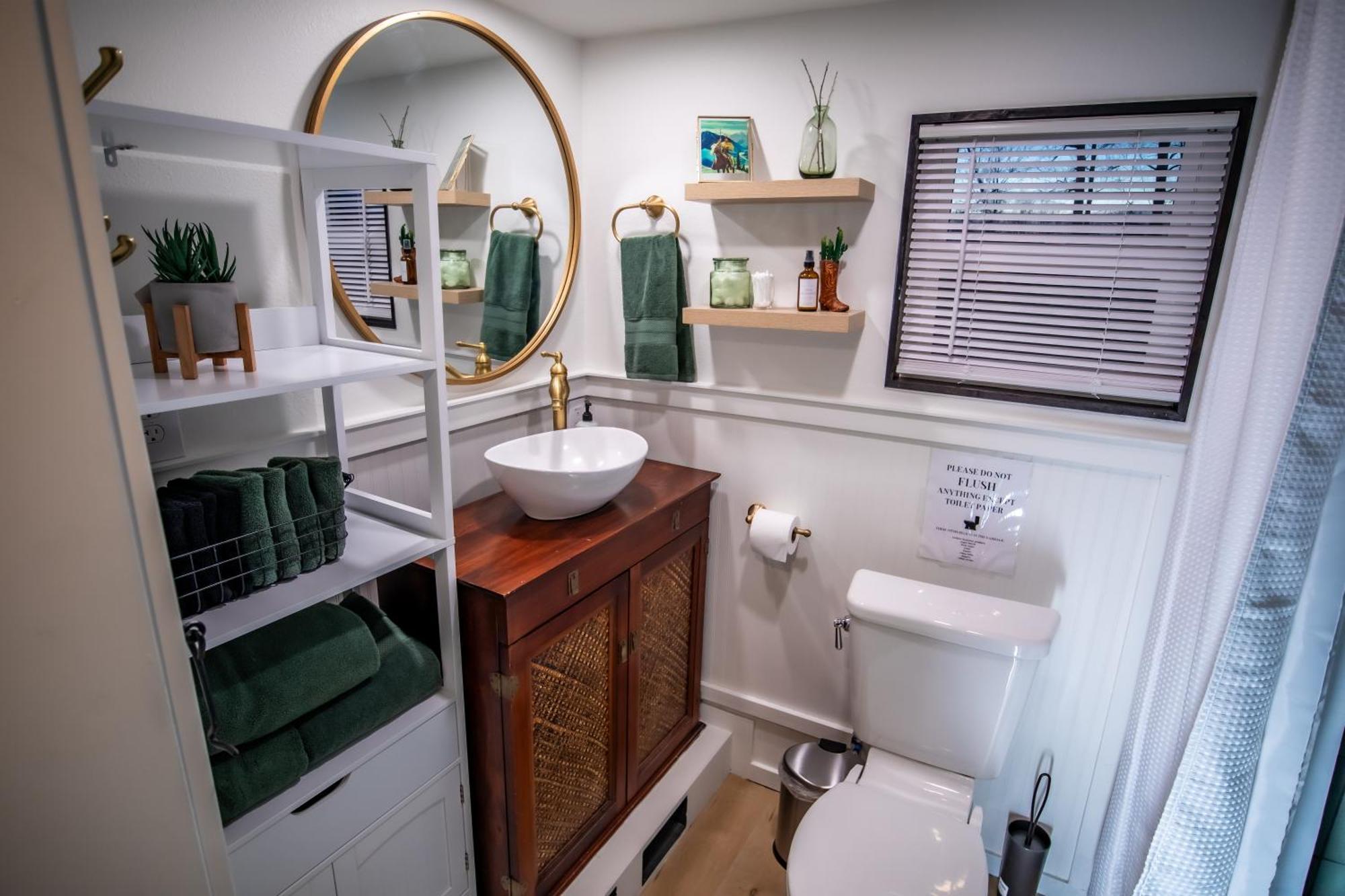 Unique Tiny Home Minutes From Downtown Ellensburg Eksteriør bilde